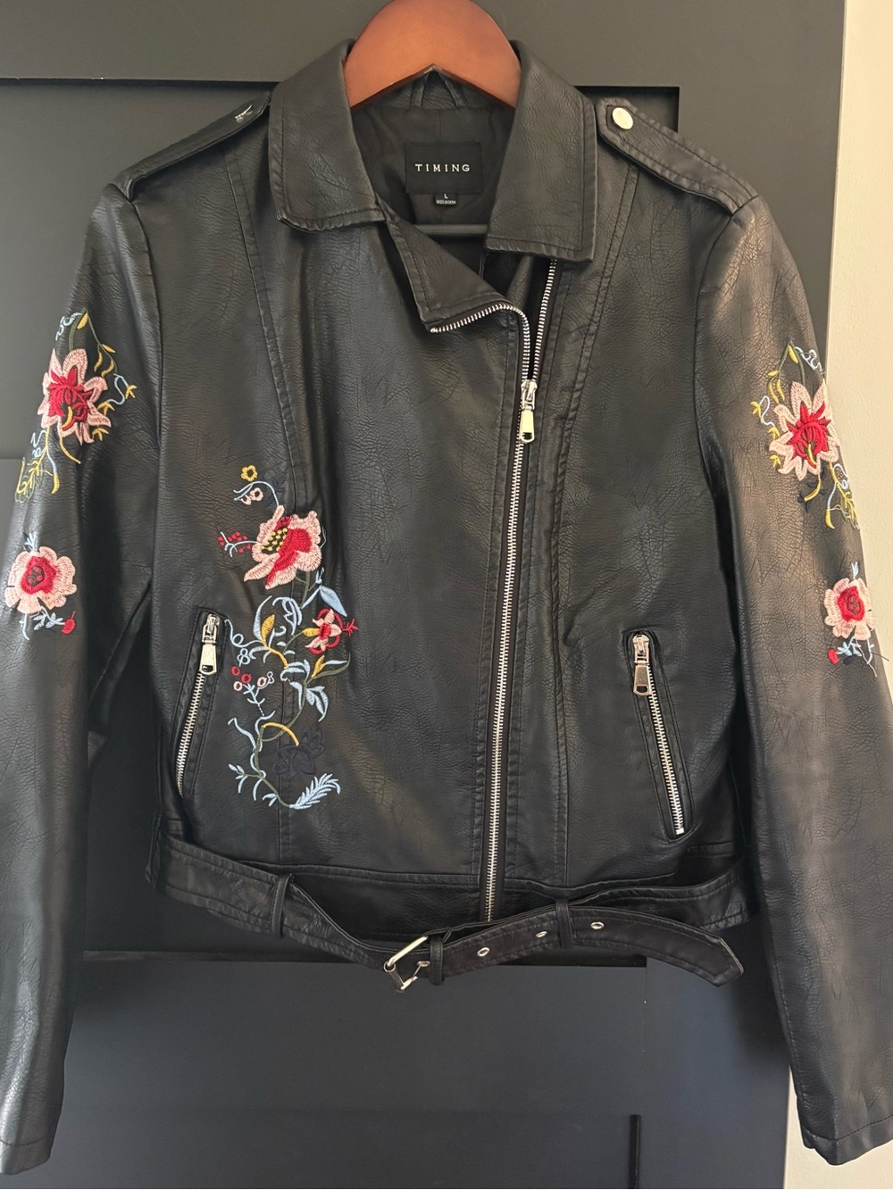 Timing Black Faux Leather Floral Embroidered Moto Jacket Size L
